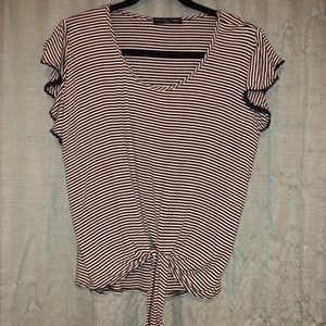 Kim & Cami Blk & Wht Striped Tie-Front Crop Top